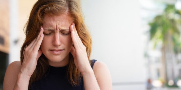 Dores de cabeça persistentes podem ser sinal de tumores cerebrais? Médico explica - Crédito: FreePik