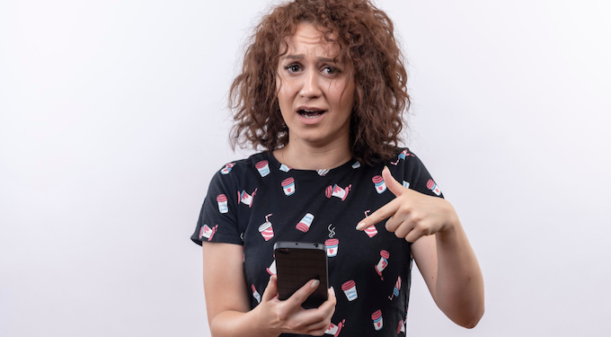 Os golpes dentro do Whatsapp mudaram. Veja como identificar! Foto: Magnific