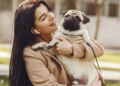 Com quem fica o pet após a separação? Foto: Magnific