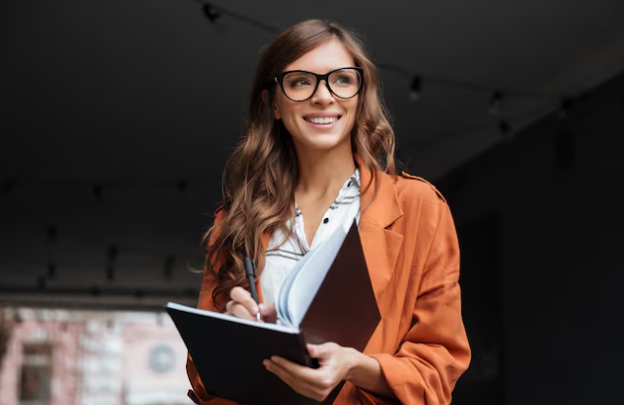 Mulheres em liderança: veja segredos de sucesso! Foto: Magnific