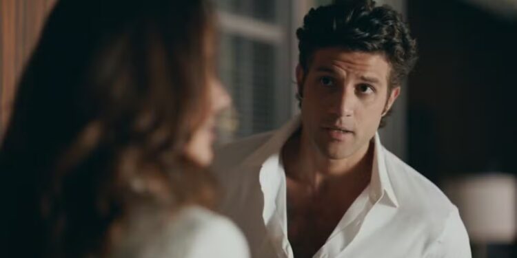 Pedro (Chay Suede) e Bruna (Nanda Marques) em Quem Ama Cuida - Crédito: Reprodução/Globo