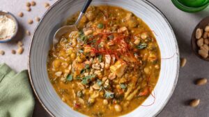 Sopa proteica natural – faça em casa e turbine sua dieta!