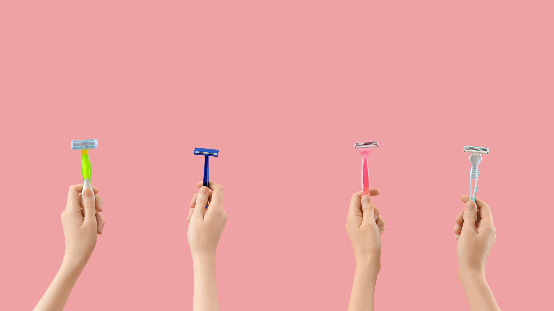 Depilação com lâmina: método engrossa os pelos do corpo? Saiba a verdade! Crédito: Canva