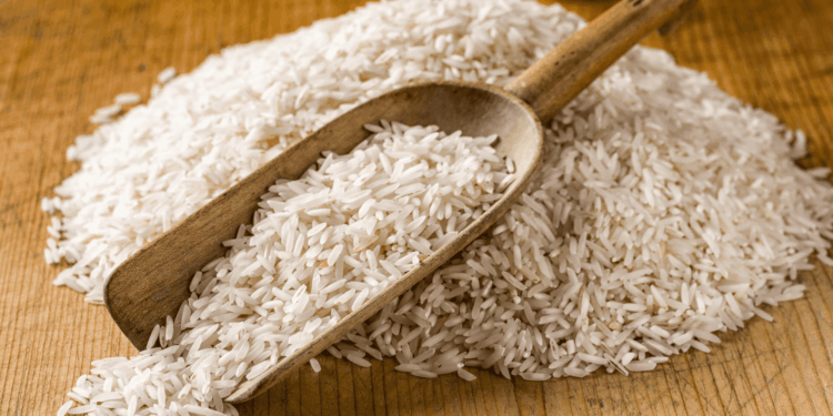 Fazer arroz. Crédito: Canva