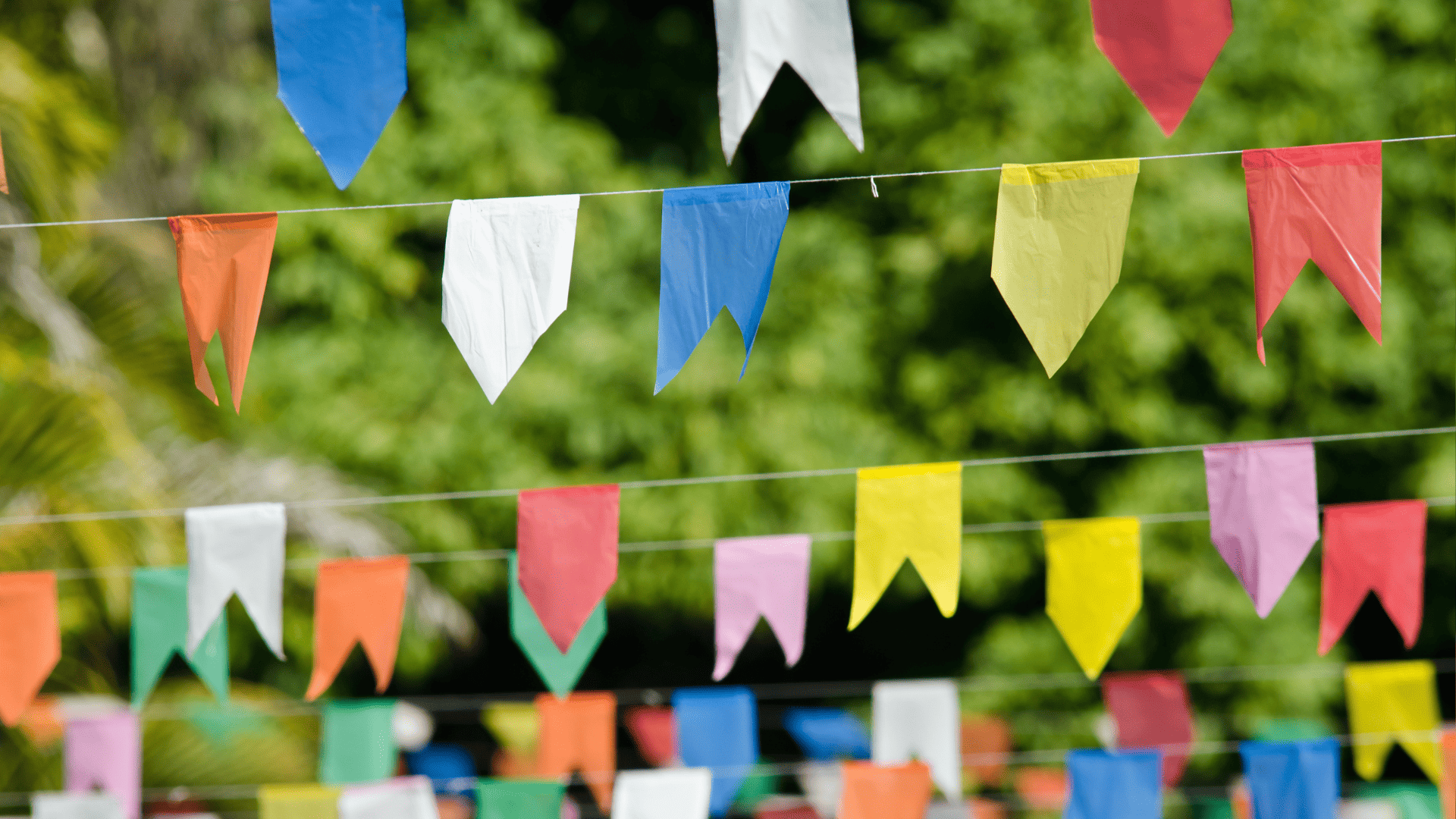 Guia da festa junina em SP 5 arraiais com entrada gratuita e atrações para todas as idades. Crédito: Canva