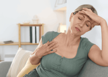 Sintomas de perimenopausa. Crédito: Canva