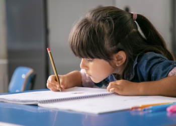 O mito do bilinguismo que faz os pais sentirem culpa. Foto: Magnific