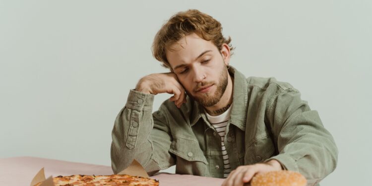 Quando dieta vira sofrimento. Foto: Pexels-ron-lach-8467815