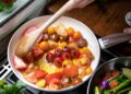 Evitar que alimentos grudem na panela