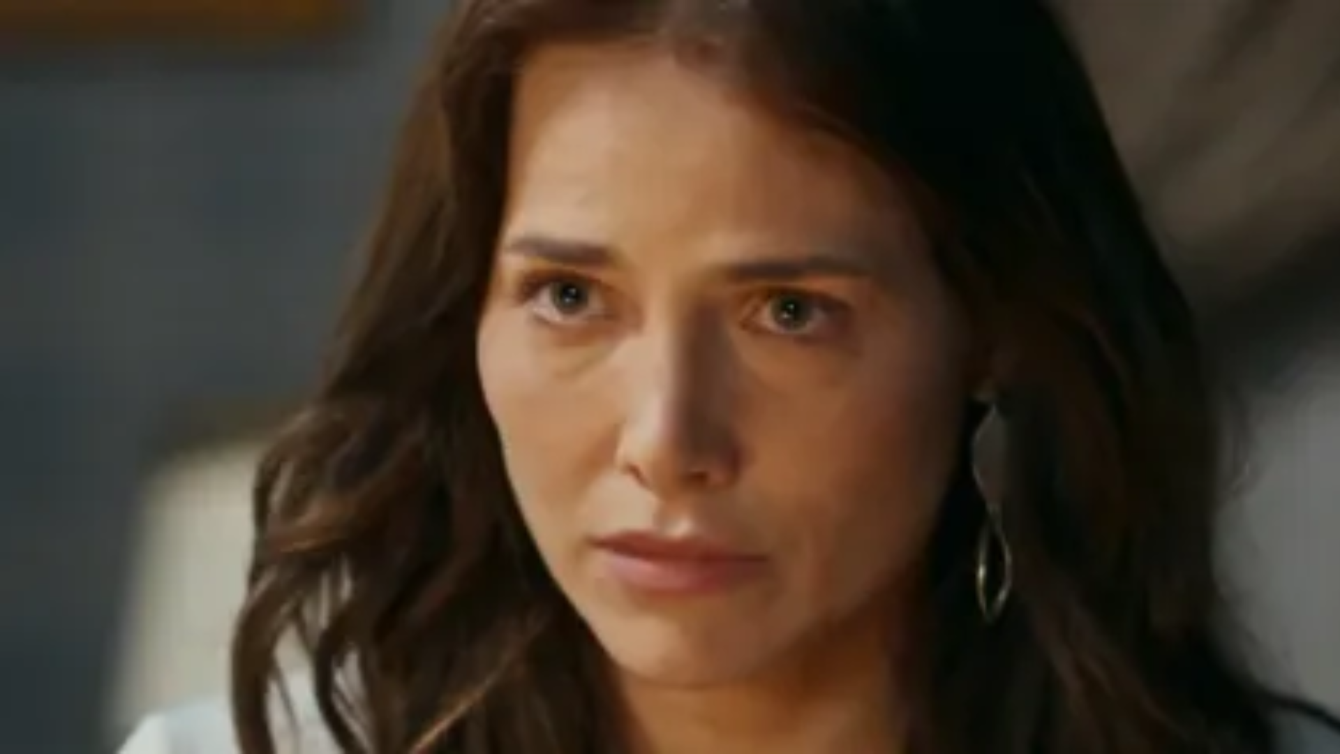 Adriana planeja vingança em Quem Ama Cuida e web celebra 'Vai lavar a minha alma'. Reprodução: Globo