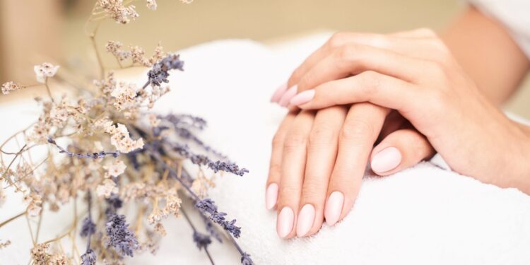 recuperar-unhas-fracas