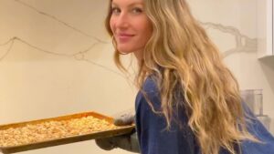 Aprenda a fazer o snack saudável da Gisele Bündchen; uma receita prática e rápida