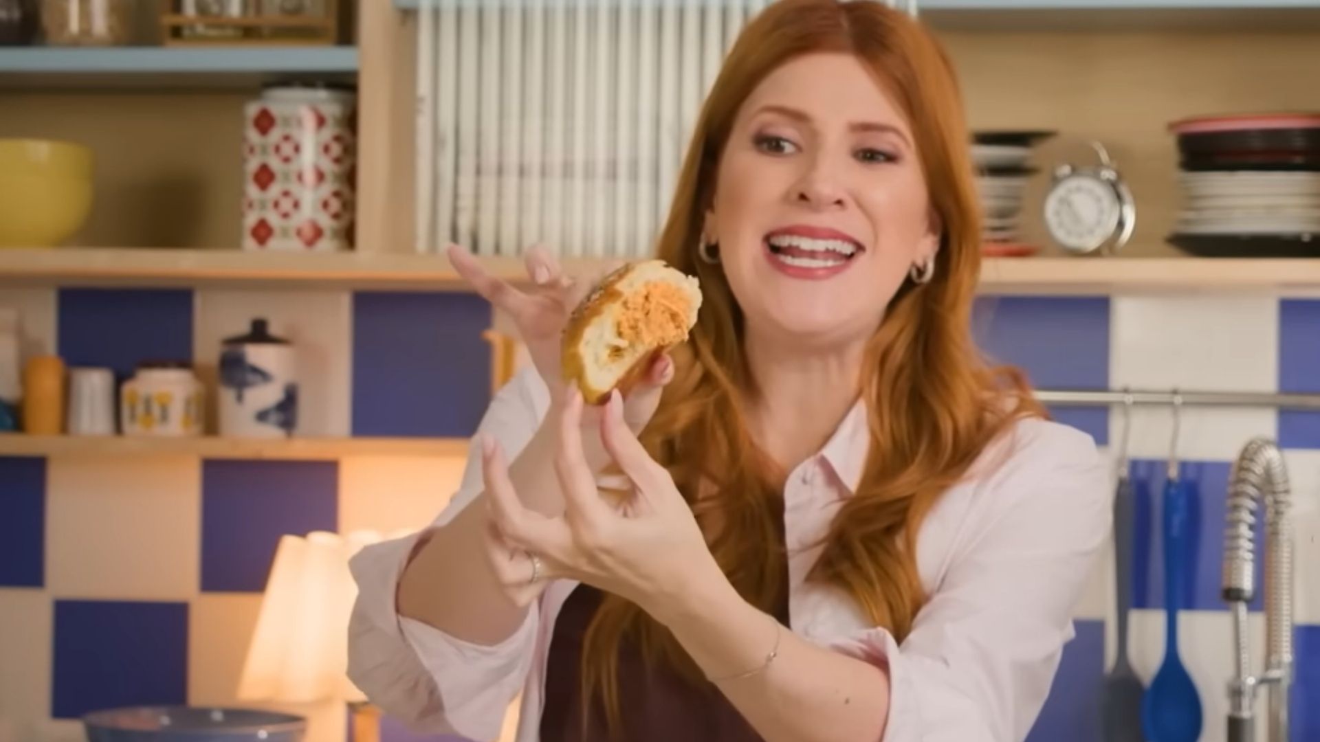 Pão recheado de calabresa da Dani Calabresa
