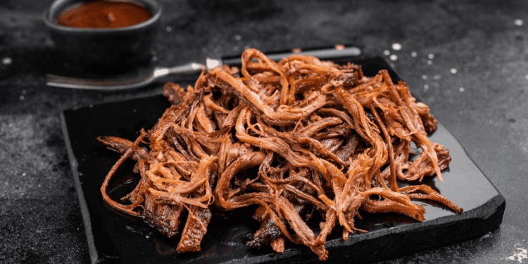 Dessalgar carne seca. Crédito: Canva