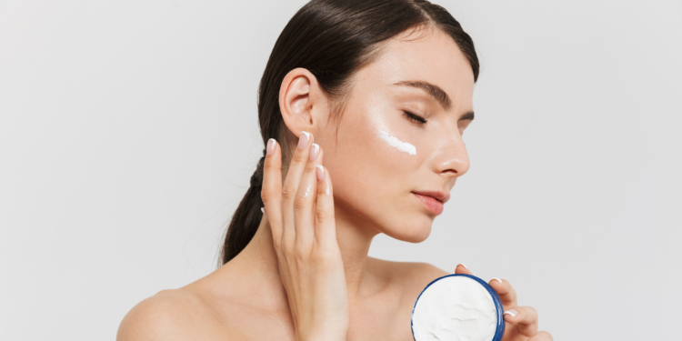 Ordem correta do skincare. Crédito: Canva