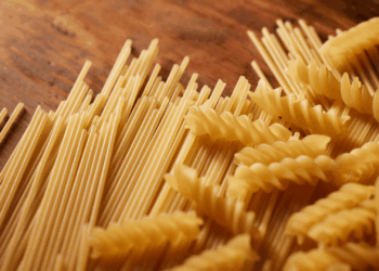 Porção de macarrão. Crédito: Canva