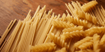 Porção de macarrão. Crédito: Canva