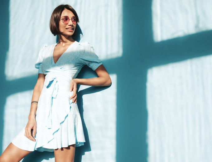 Moda Aquamarine - entenda como montar seu look. Foto: Magnific